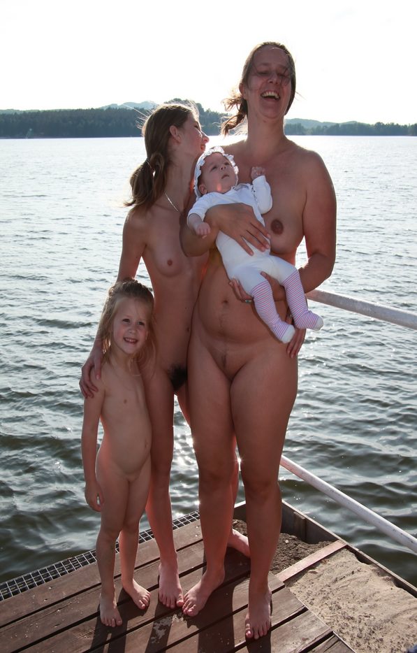 Family nudism of a photo - mother and the daughter nudists on the lake [Bodyart Collection]