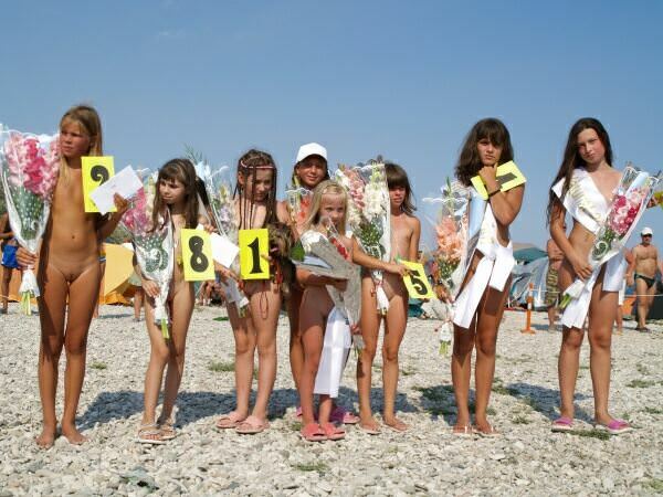 Young girls nudists beauty contest [Bodyart Collection]