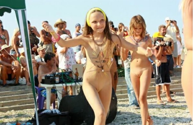 Competition of dances of young girls of nudists on a beach - Purenudism [Bodyart Collection]