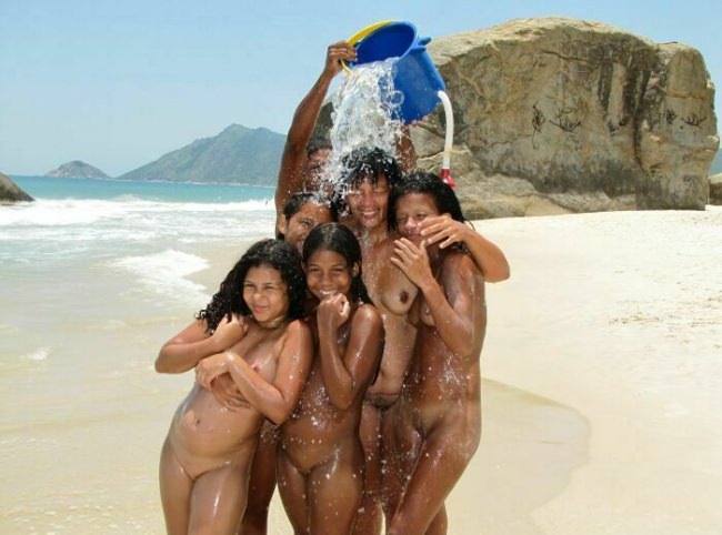 New photos a family nudism in Brazil - Purenudism gallery (set 16) [Bodyart Collection]