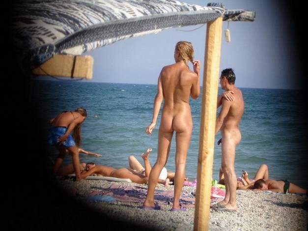 Spying on the beach for nudists and naturists video [Bodyart Collection]